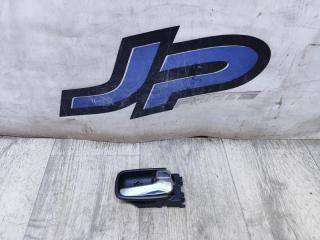 Фото запчасти ручка двери внутренняя задняя правая Mitsubishi Outlander 2006 Б/У запчасть Запчасть ручка двери внутренняя задняя правая Mitsubishi Outlander 2006