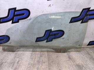 Запчасть стекло двери левое Peugeot 206 2000