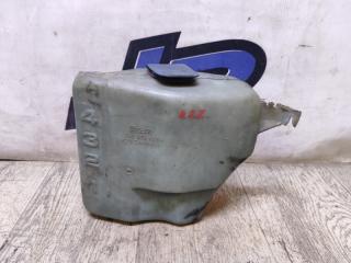 Запчасть бачок омывателя volkswagen passat 1991