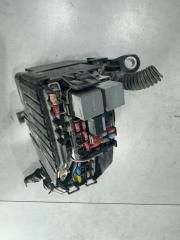 Блок предохранителей под капот Volvo S60