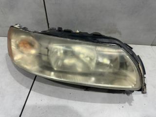 Фара ксеноновая правая Volvo v70 2004