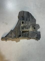 Кронштейн переднего бампера правый Volvo S80