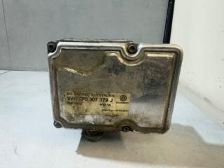 Блок ABS Volkswagen Touareg 2012