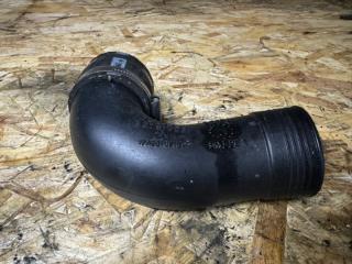 Фото запчасти патрубок интеркулера Volvo XC90 контрактная запчасть Запчасть патрубок интеркулера Volvo XC90