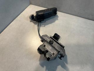 Замок багажника Volvo XC70 2015 контрактная Замок багажника Volvo XC70 2015