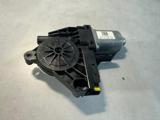 Мотор стеклоподъемника задний правый Volvo XC60 2012 контрактная Мотор стеклоподъемника задний правый Volvo XC60 2012