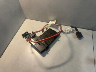 Блок предохранителей Volvo XC70 2015 контрактная Блок предохранителей Volvo XC70 2015