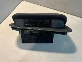 Монитор Volvo XC70 2015