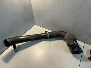 Запчасть патрубок интеркулера Volvo XC40