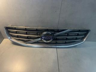 Решетка радиатора Volvo S60