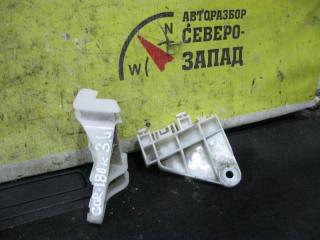 Запчасть крепление бампера заднее левое Toyota Corolla 2012
