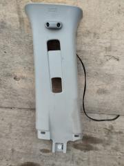 Запчасть накладка на стойку кузова левая Mitsubishi L200 2019