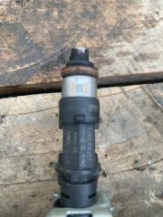 Фото запчасти форсунка топливная Ford Focus 2012 Б/У запчасть Запчасть форсунка топливная Ford Focus 2012