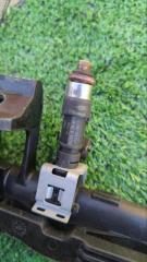 Фото запчасти форсунка топливная Ford Focus 2012 Б/У запчасть Запчасть форсунка топливная Ford Focus 2012