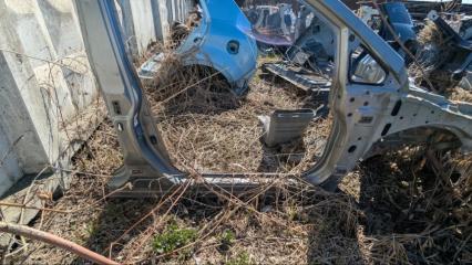 Порог кузова правый Nissan TIIDA