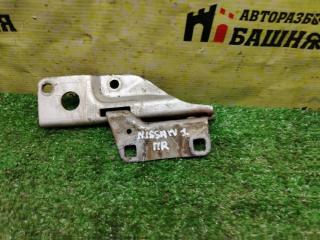 Петля капота правая Nissan Navara 2014