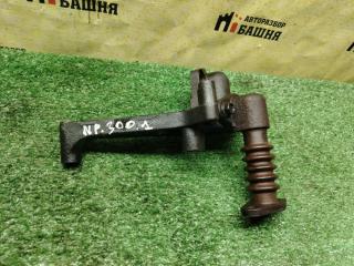 Фото запчасти трубка egr Nissan NP300 2011 Б/У запчасть Запчасть трубка egr Nissan NP300 2011