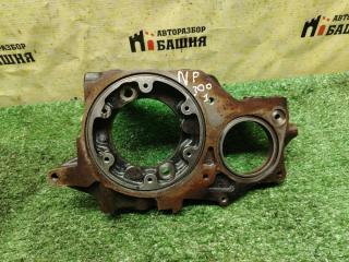 Кронштейн Nissan NP300 2011 Б/У Кронштейн Nissan NP300 2011