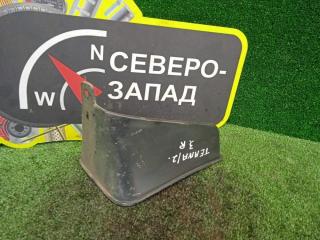 Брызговик задний правый Nissan Teana 2011