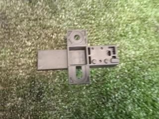 Запчасть антенна Volkswagen Touareg 2022