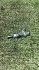 Запчасть форсунка топливная Nissan Tiida 2010