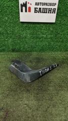 Запчасть брызговик задний правый Nissan Tiida 2010