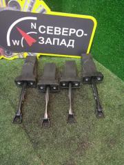 Запчасть ограничитель двери передний Porsche Cayenne 2018