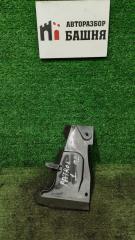 Фото запчасти дефлектор радиатора левый Nissan Patrol 2011 Б/У запчасть Запчасть дефлектор радиатора левый Nissan Patrol 2011