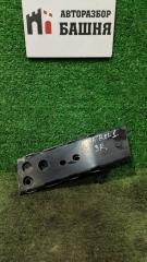 Фото запчасти кронштейн бампера задний правый Nissan Patrol 2011 Б/У запчасть Запчасть кронштейн бампера задний правый Nissan Patrol 2011