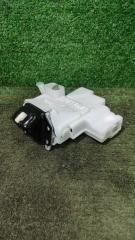 Замок багажника Nissan Patrol 2011 Б/У Замок багажника Nissan Patrol 2011