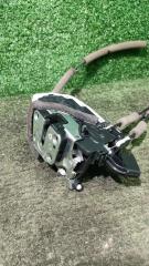 Замок двери задний левый Nissan Patrol 2011