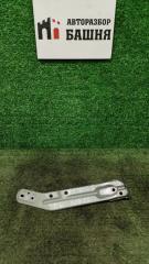 Фото запчасти кронштейн крыла передний левый Nissan Patrol 2011 Б/У запчасть Запчасть кронштейн крыла передний левый Nissan Patrol 2011