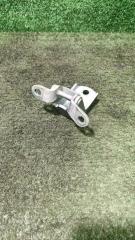 Фото запчасти петля двери передняя правая Nissan Patrol 2011 Б/У запчасть Запчасть петля двери передняя правая Nissan Patrol 2011