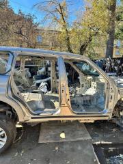 Порог кузова правый Nissan Patrol 2011