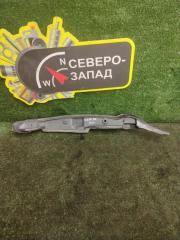 Пыльник крыла передний левый Toyota Camry 2018