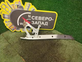 Кронштейн замка капота Toyota Corolla 2013 180 1ZRFE 5320902081 Б/У
