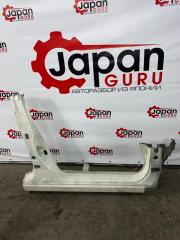 Центральная стойка кузова правая honda civic 8 2011