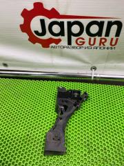 Кронштейн бампера передний правый 3 2008 BK Хэтч LF