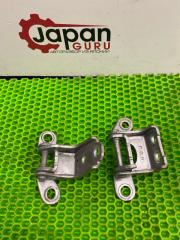 Петля двери задняя правая honda civic 8 2010