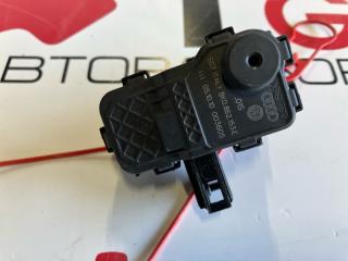 Замок лючка бензобака a4 2011 b8 2.0 cdnc