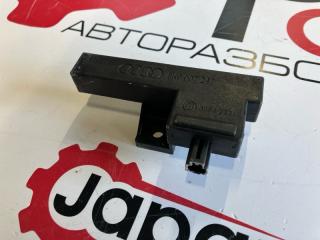 Антенна бесключевого доступа audi a4 b8 2.0 cdnc Антенна бесключевого доступа audi a4 b8 2.0 cdnc