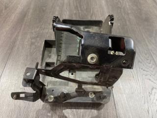 Подставка под аккумулятор 6 2014 GJ Седан PY