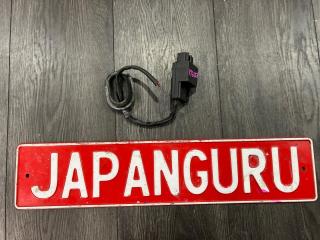 Реле топливного насоса Volkswagen Golf 2011