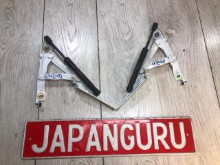 Петля двери багажника Mazda 3 2006