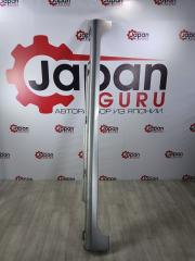 Накладка порога правая Mazda 3 2004