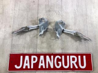 Петля капота Mazda 3 2006