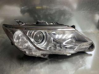 Запчасть фара ксеноновая передняя правая Toyota Camry