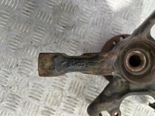 Кулак поворотный передний правый Golf Mk2 1991 P80F