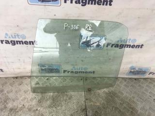 Фото запчасти стекло боковое заднее левое Peugeot 306 1997 Б/У запчасть Запчасть стекло боковое заднее левое Peugeot 306 1997