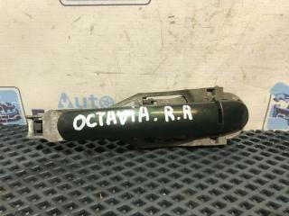 Ручка двери нaружная задняя правая Skoda Octavia 2000 AKL 1.6 Б/У